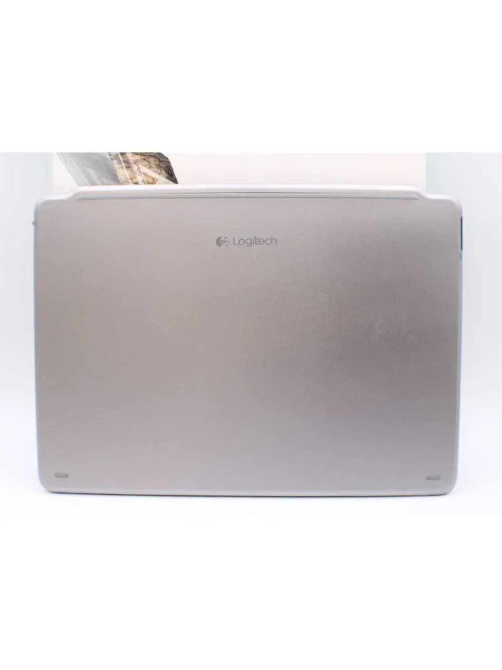 Logitech Ultrathin Magnetic Clip-On Keyboard iPad Air 2 Gray Angle Adjust NEW